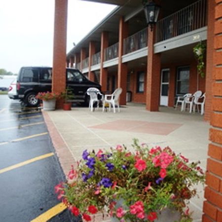 Travel Inn&Suites Frankfort Extérieur photo