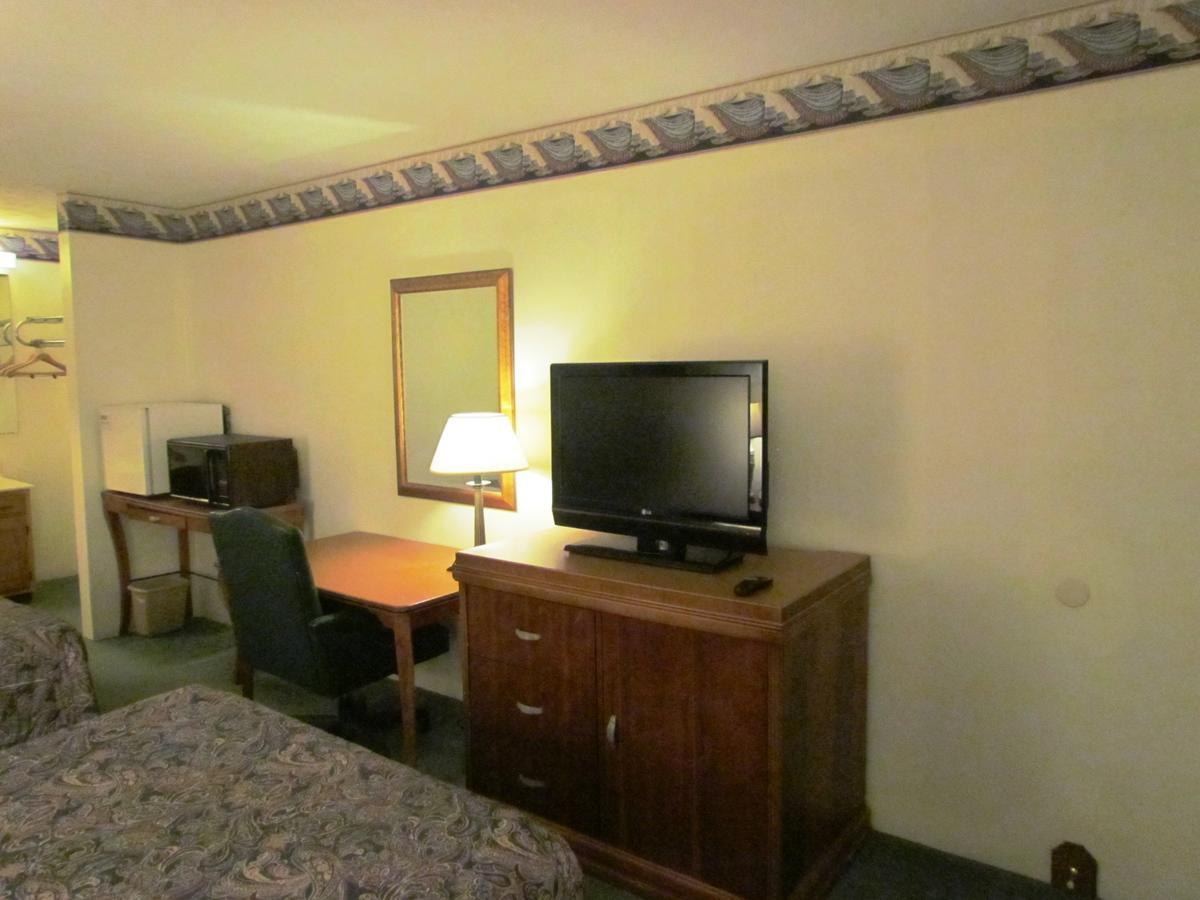 Travel Inn&Suites Frankfort Extérieur photo